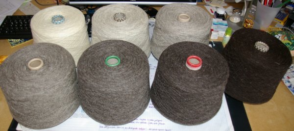 Naturfarbene Wollen von Knoll Naturfarbene Wollen von Knoll